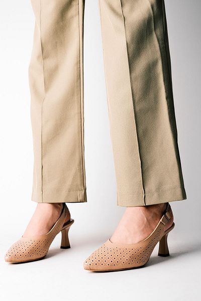 Lal Shoes & Bags Pantofi cu toc pentru femei Petunya, cu orificiu în spate deschis, nud