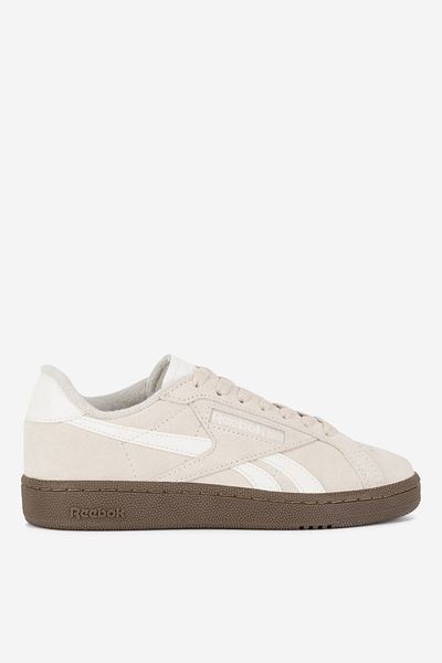 Reebok woman sports shoes 2230060486850 Beige