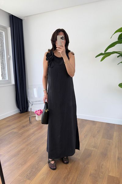 BİRCANÇİL Md Hesinla Black Rose Detailed Tensl Dress