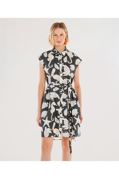 Yargıcı Kemer Detaylı Kolsuz Elbise