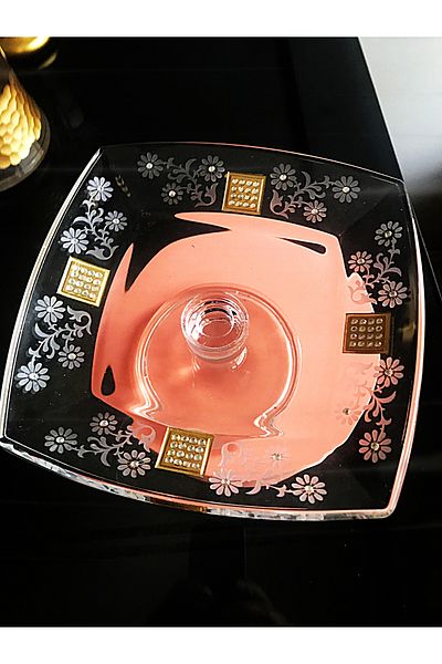 DECOSTYLE Small Chocolate Trivet with Decorated Foot 1St with Quality Stones Decorated 19.5X19.5Mm"