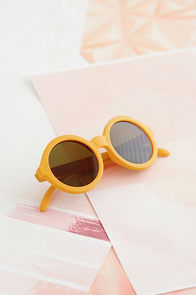 Banamio Unisex Baby Kids Uv400 Protection Scandinavian Sunglasses and Storage Container 1-4 Years Old Mustard Color