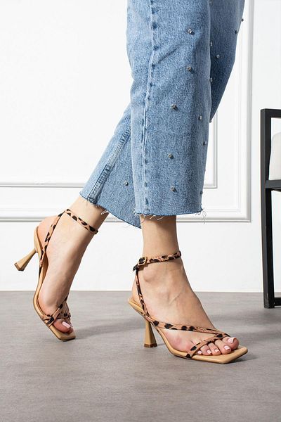 ShoeTek Pantofi cu toc Adalina pentru damă, cu bretele încrucișate, piele cu model leopard