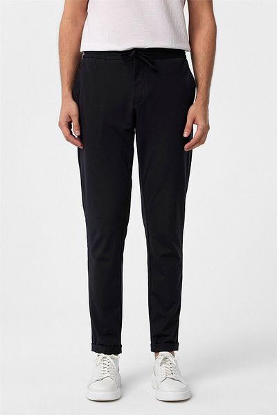 SÜVARİ Μαύρο Slim Fit ίσιο παντελόνι Jogger