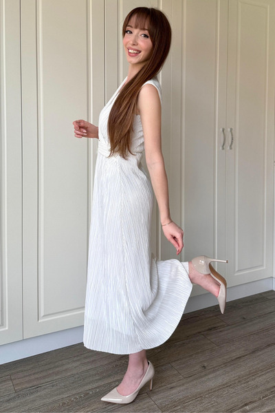 Dilay Gökoğlu Butik Διπλό γιακά Crinkle Midi Buckle Λευκό Φόρεμα