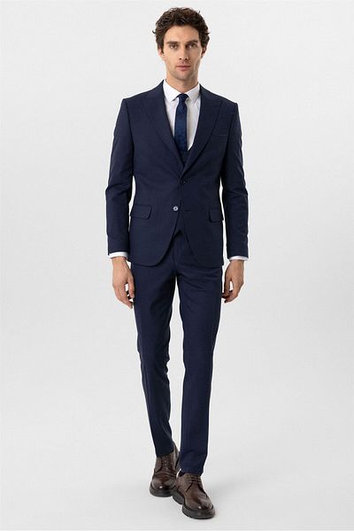 SÜVARİ Navy Blue Slim Fit Patterned Pointed Collar Classic Suit with 6 Drop Vest