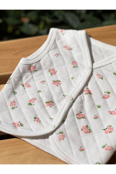 BETSY STUDIO Floral Quilted Baby Vest
