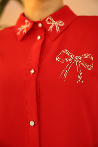 ZAHRA ELVİN KADIN KELEBEK TAŞ DETAYKI GÖMLEK