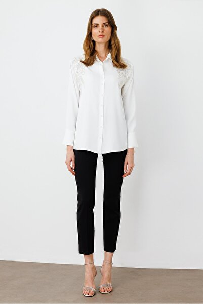 Moda İlgi Modailgi Taşlı Aksesuar Detaylı Rahat Kesim Gömlek Ekru