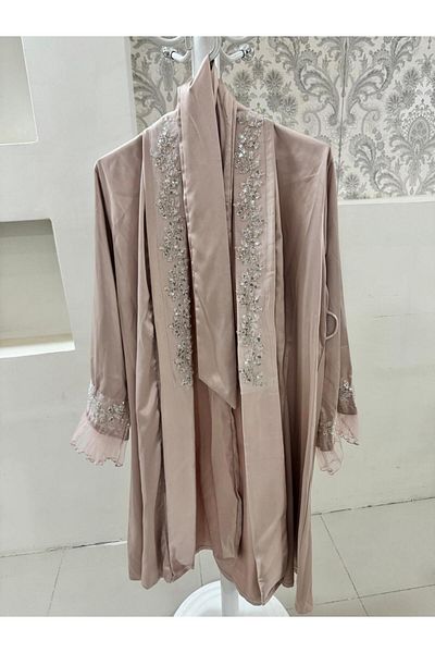 Gerenic Taffeta makeup robe, one piece, off-white