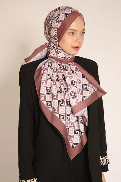 Dia Vela Akel Geometric Patterned Soft Shawl