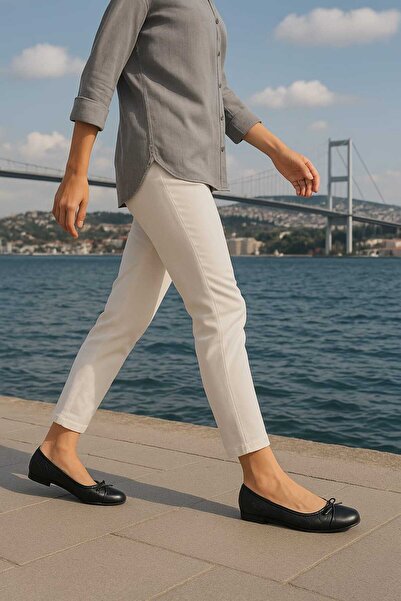 37Numara Kadın Babet Kapitone Deri Siyah