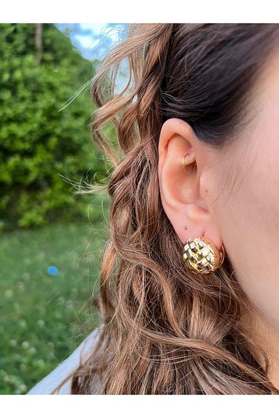 Glowy&Co. Tresse Gold Color Tarnish Steel Earrings