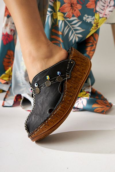 Limoya Papuci de damă Annika Black Antique din piele naturală Sabo cu pană