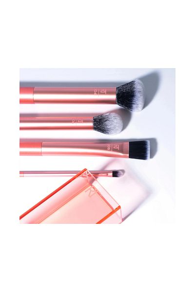 Real Techniques Complete Flawless Base Brush Set (5 Pieces)
