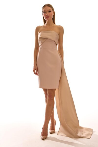 Elbisemhazır Straplez Asimetrik Kuyruk Detaylı Kadın Mini Abiye Elbise