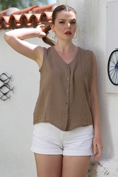 Chiccy Camel V λαιμόκοψη Αμάνικο με κουμπιά Casual Muslin Woven Μπλούζα 70 60