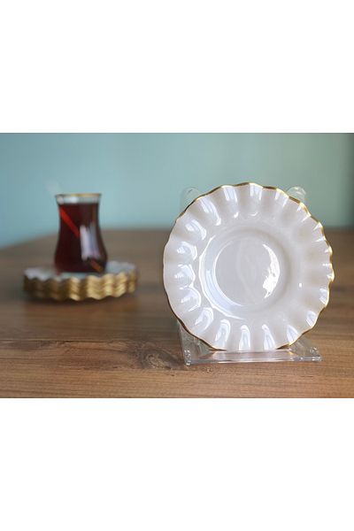 B&M Isabella Patterned Curved Tea Plate 6 Pieces