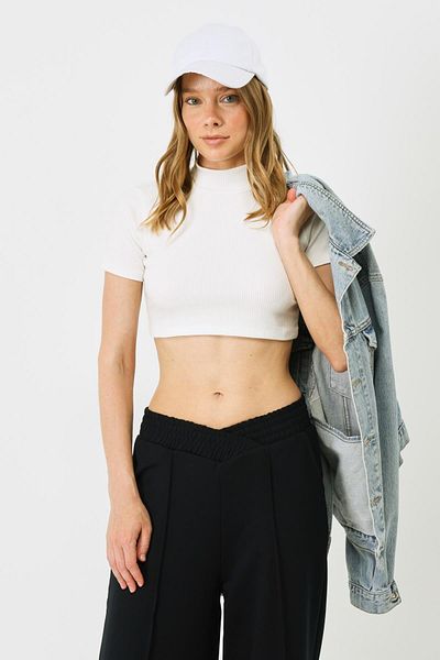 C&City Ecru Damen-Crop-Bluse – kurze Ärmel, Stehkragen 922