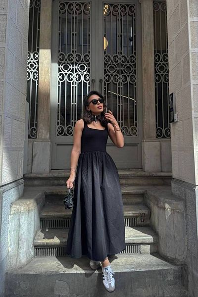 Varyete Strappy Square Neck Midi Dress