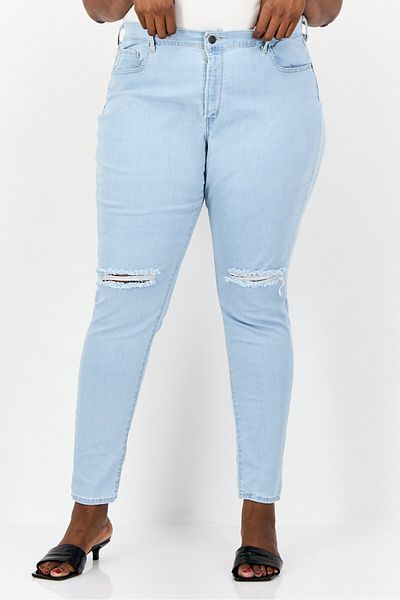 Levi's Women Curvy Fit High Rise Wash Stretchable Denim Jeans, Blue