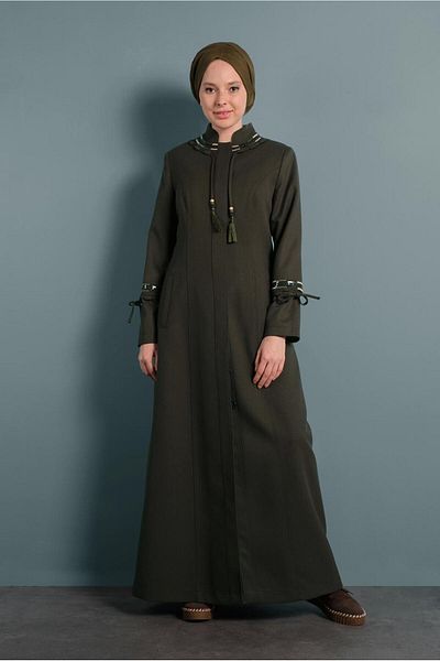 Alvina 10002 Μοντέλο Δικαστής γιακάς με κουμπιά και διακοσμημένο με κουρτίνα