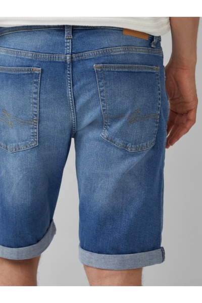 QS by s.Oliver Pantaloni scurți de blugi pentru bărbați Q/S by s.Oliver, John cu talie medie și croială regulată, albastru deschis