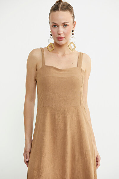 Sementa Μακρύ κρεπ φόρεμα με λεπτό λουράκι - Camel