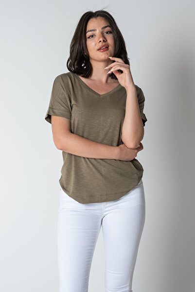 SCREENSHOT Viskon Kumaş V Yaka Kadın Tişört - Rahat , Yumuşak ve Şık Tasarım - Farklı Desen Seçenekleriyle