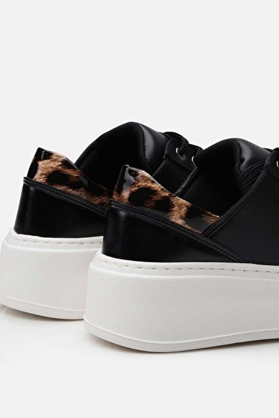 Yaya by Hotiç Siyah Kadın Günlük Ayakkabı