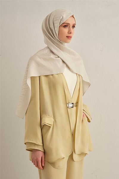 Armine Pamora Shawl 1 17