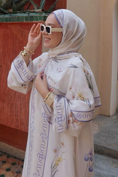 carell Rana Cesur's Choice Palmara Ecru Monogram Floss Shawl