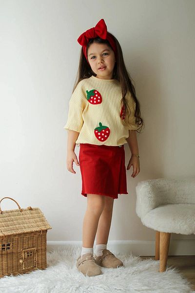 Egelite Girl's Shorts with Skirt, Strawberry Embroidery Detail, Denim Shorts, Summer Vacation, 3-10 Years Old Stylish Children's Suit