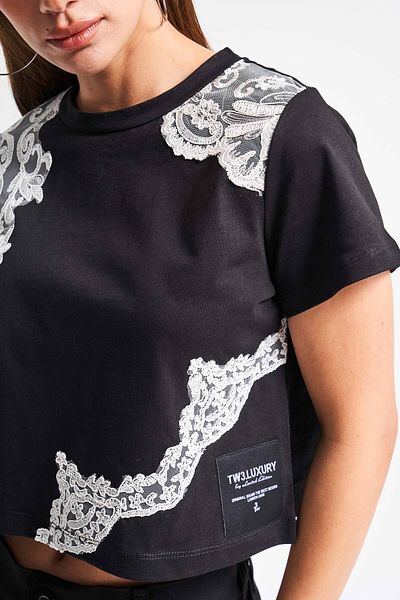 its basic Women's Black Color White Lace Detailed Design 100% Cotton T-Shirt