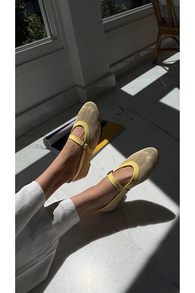 Eataly Shoes Balerini Cody cu centură din plasă galbenă