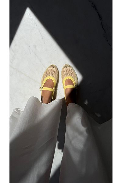 Eataly Shoes Balerini Cody cu centură din plasă galbenă