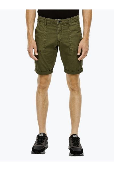 QS by s.Oliver John Men's Shorts with Mid Waist and Regular Fit, Green