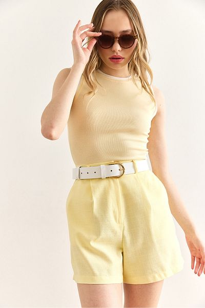 Olalook Women's Yellow Pocket Lined Washed Linen Shorts Şrt-19000056