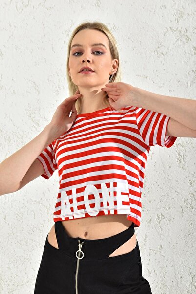 MOVİMENT Red Crew Neck Alone Printed Crop Blouse