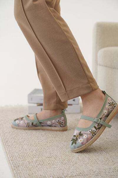 Cananın Pabuçları Kcl 90-90 Flower Embroidered Ballet Flats
