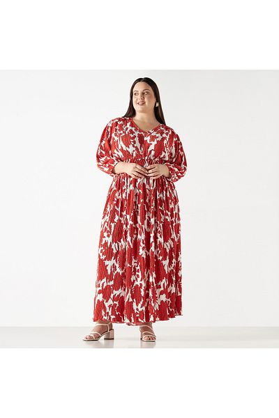 FAV All-Over Print V-neck Dress with 3/4 Sleeves
