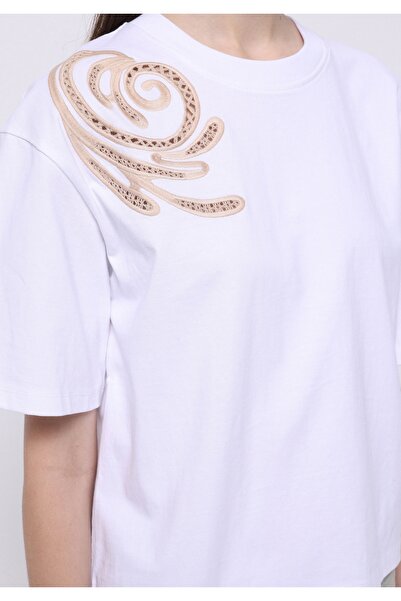 Colin's Γυναικείο λευκό κοντομάνικο μπλουζάκι με κανονική εφαρμογή με στρογγυλή λαιμόκοψη