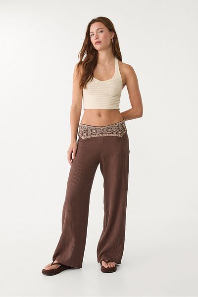 Stradivarius Loose-fitting trousers with textured embroidery