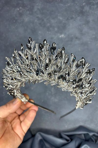 Hayalperest boncuk Anthracite Gray Maria Intensely Embroidered Crystal Bridal Henna Crown Hair Accessory