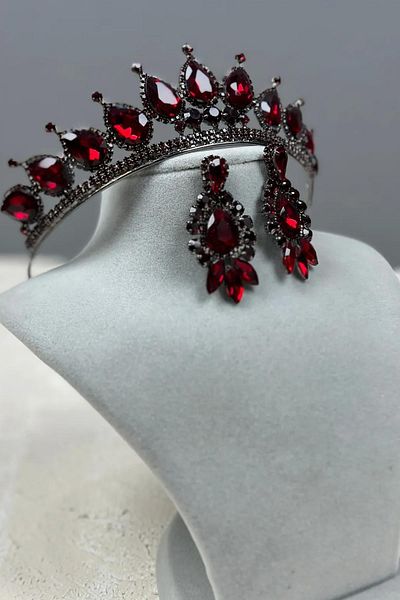 Hayalperest boncuk Neri model wedding henna costume crown and shuttle drop earring set burgundy