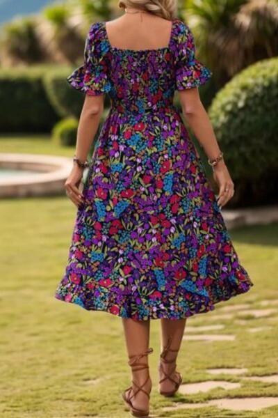 Mossta Φόρεμα με τετράγωνο λαιμόκοψη, ελαστική μέση και λουλουδάτο σχέδιο από μονόστηρο - με σχέδιο