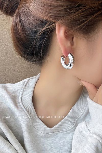ARTEMİSİA Women's Dome Hoop Earrings