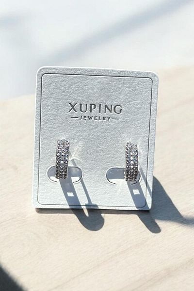 TAKIŞTIR أقراط Xupıng بحلقة فولاذية مفصلة بحجر فضي اللون (زوج)