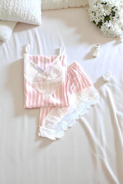 Luvensa Pembe Çizgili Dantelli Saten Pijama Takımı