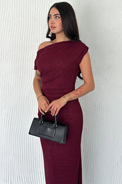 Velista ASİMETRİK YIRTMAÇ DETAYLI SİMLİ ABİYE ELBİSE